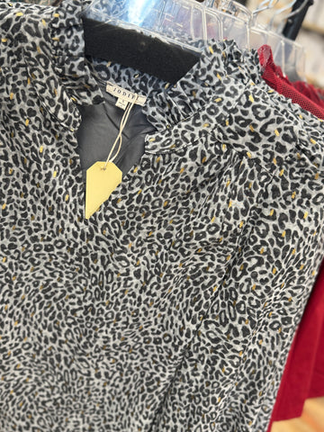 Fashionable Leopard Print Top