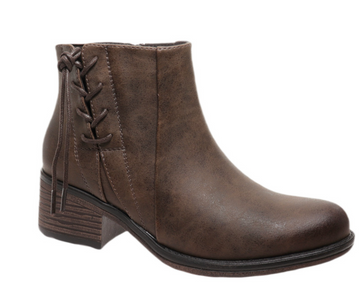 Gossip-15 Boot