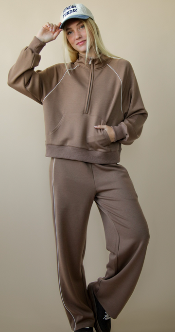 Piping Detail Knit Set