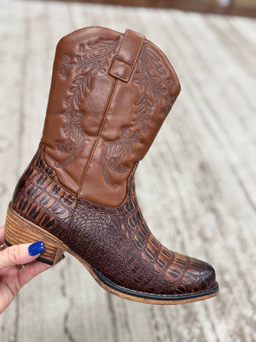 Kaylee-24 Boot