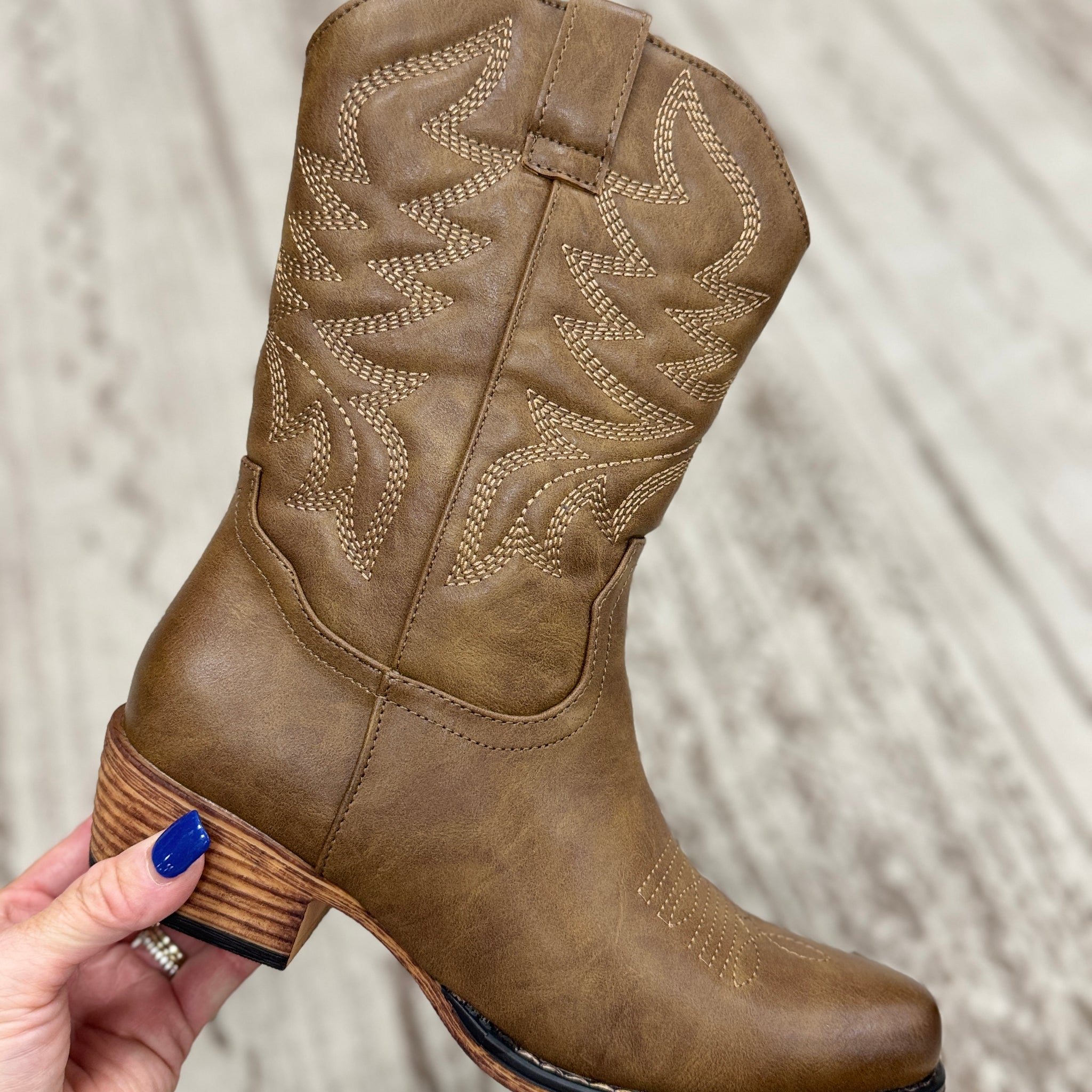 Kaylee-23 Boot
