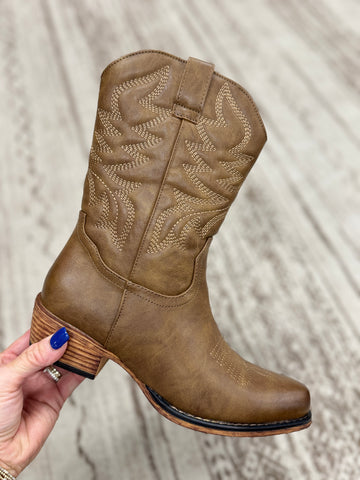 Kaylee-23 Boot