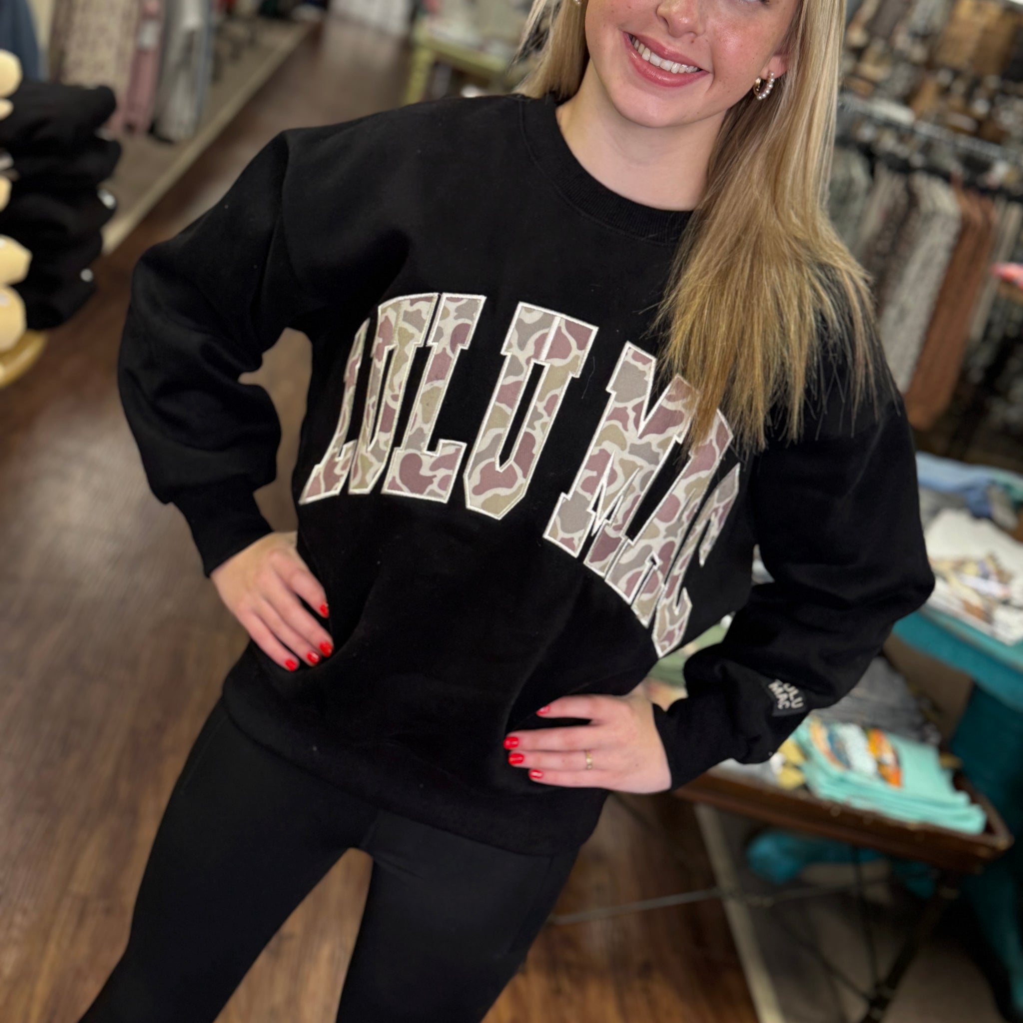 LuLu Mac Sweatshirt | Black | Camo