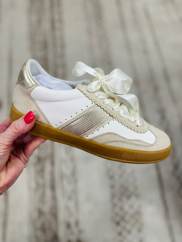 Dixie - Textured Platform Lace-up Trainers