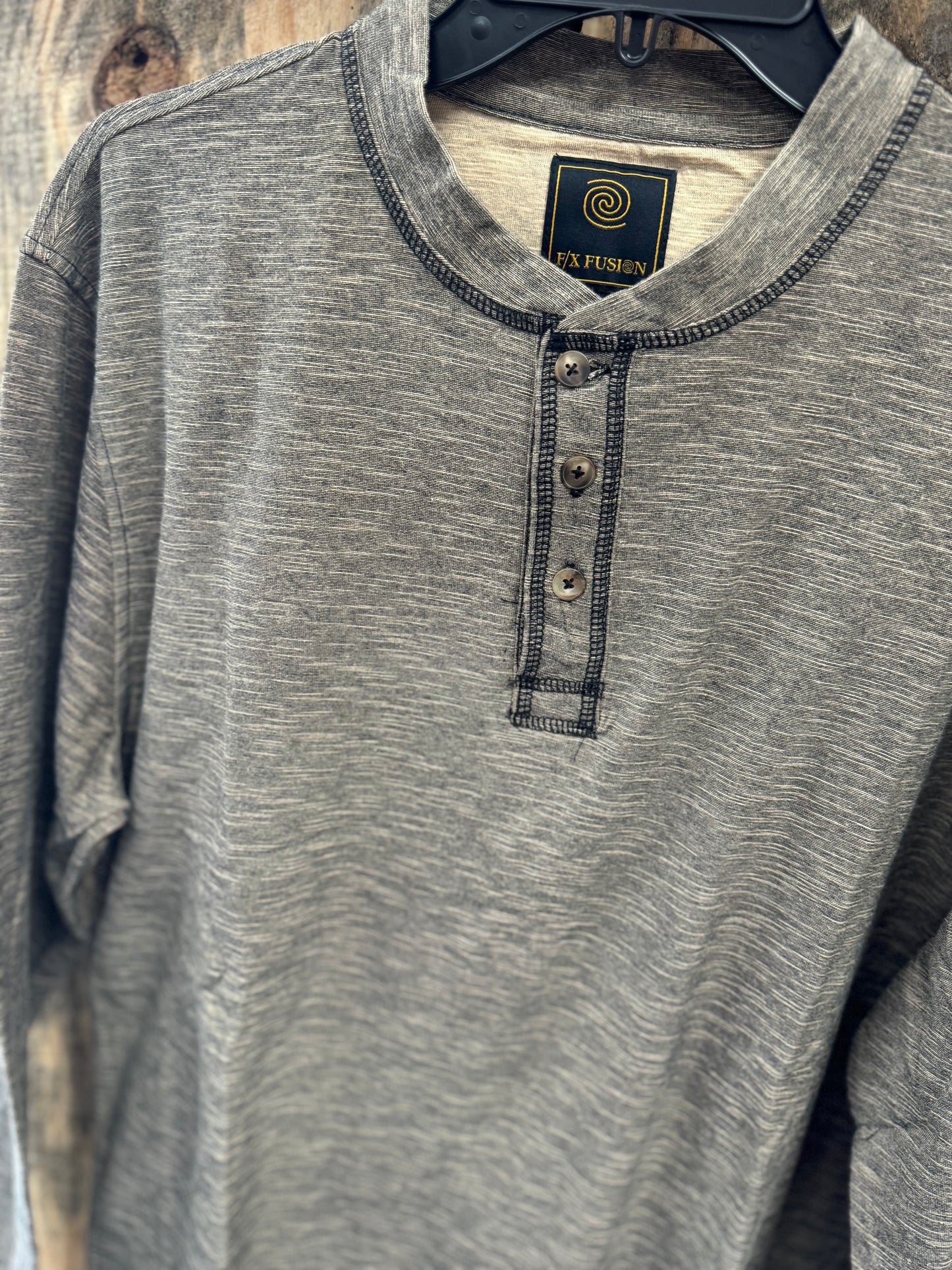 Men's 3 Button Henley Shirt