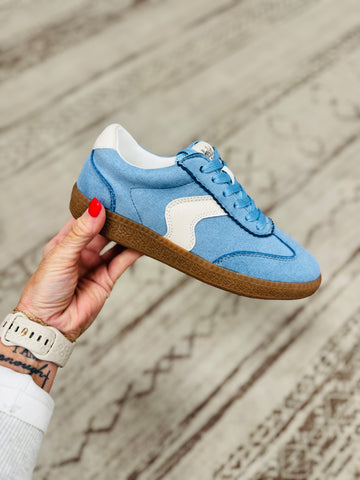 Hey Girl | Spoiler Alert | Light Blue Sneaker