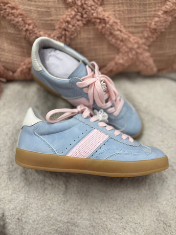 Dixie - Textured Platform Lace-up Trainers