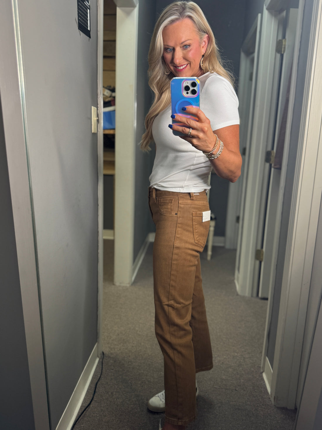 Mid Rise Straight Crop Pants