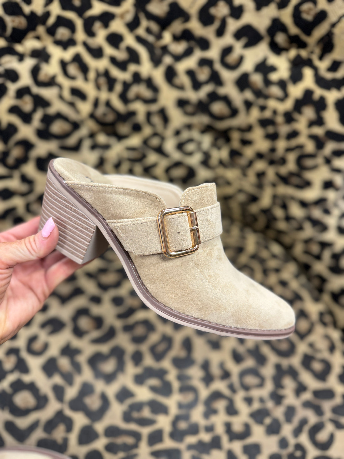 Pierre Dumas Whitney-16 Heeled Mule Shoe