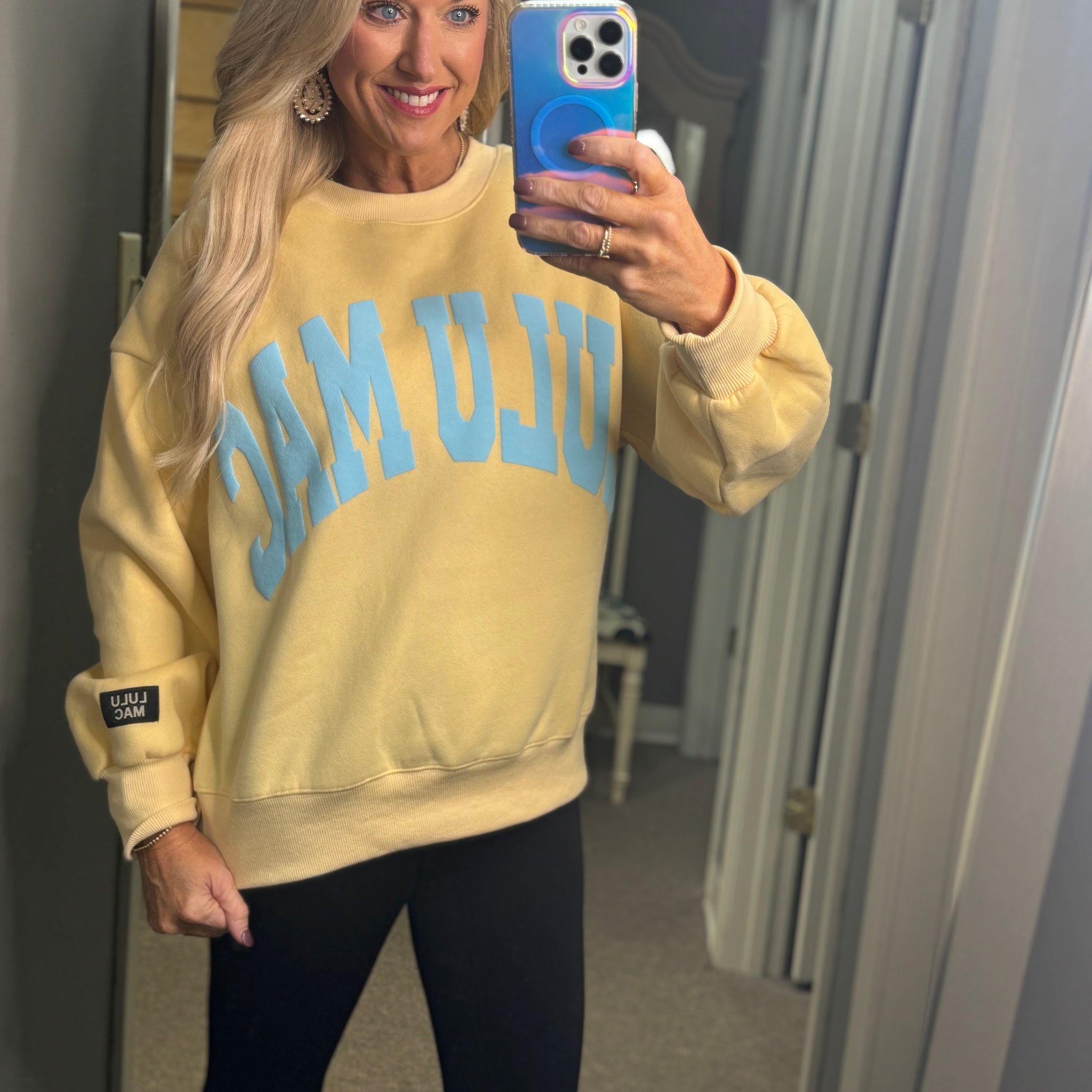 LuLu Mac Sweatshirt | Butter/Light Blue