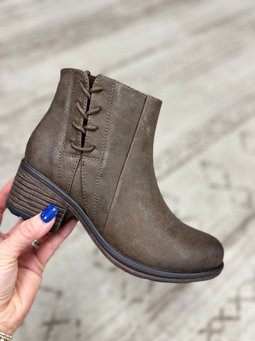 Gossip-15 Boot