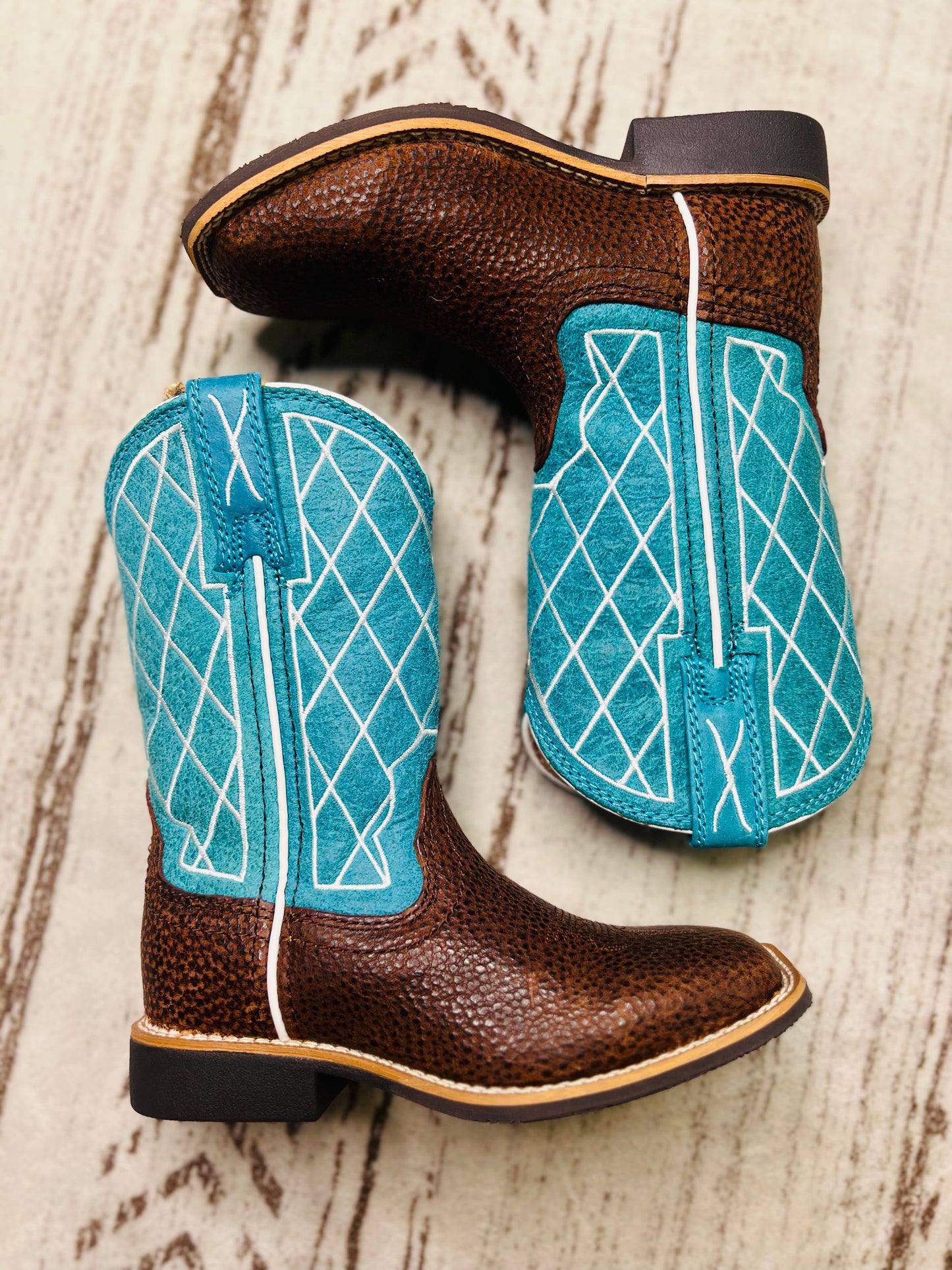 Twisted X - YTH0015- Kid's Top Hand Distressed- Saddle/ Teal