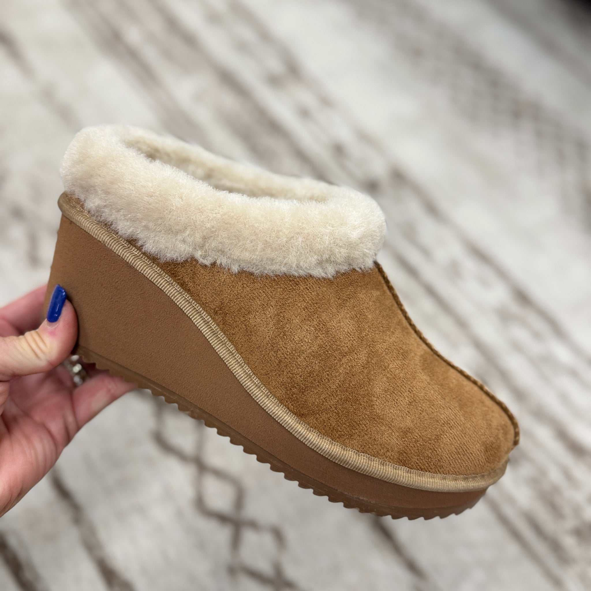 Corky's Easy Going | Tobacco Faux Suede