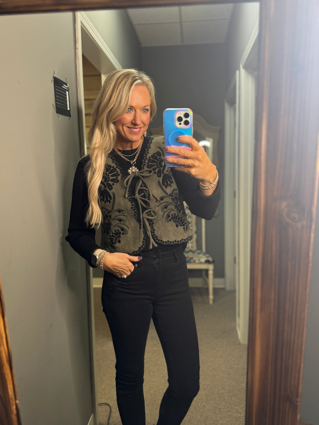 Punching Crochet Suede Vest