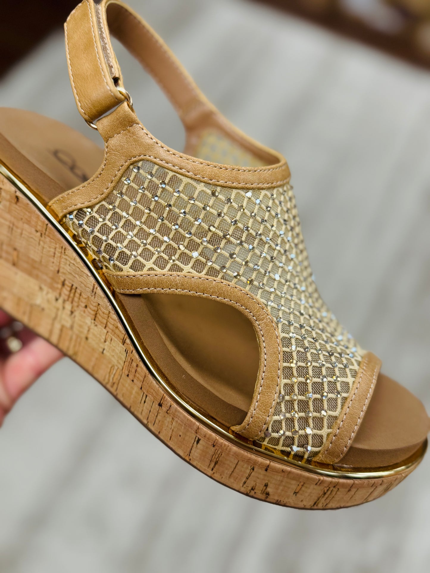 Corky’s | Carley | Caramel Mesh