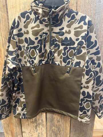The Landing Zone Pullover