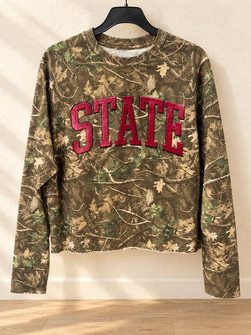 "State" Camo Cropped Sweatshirt