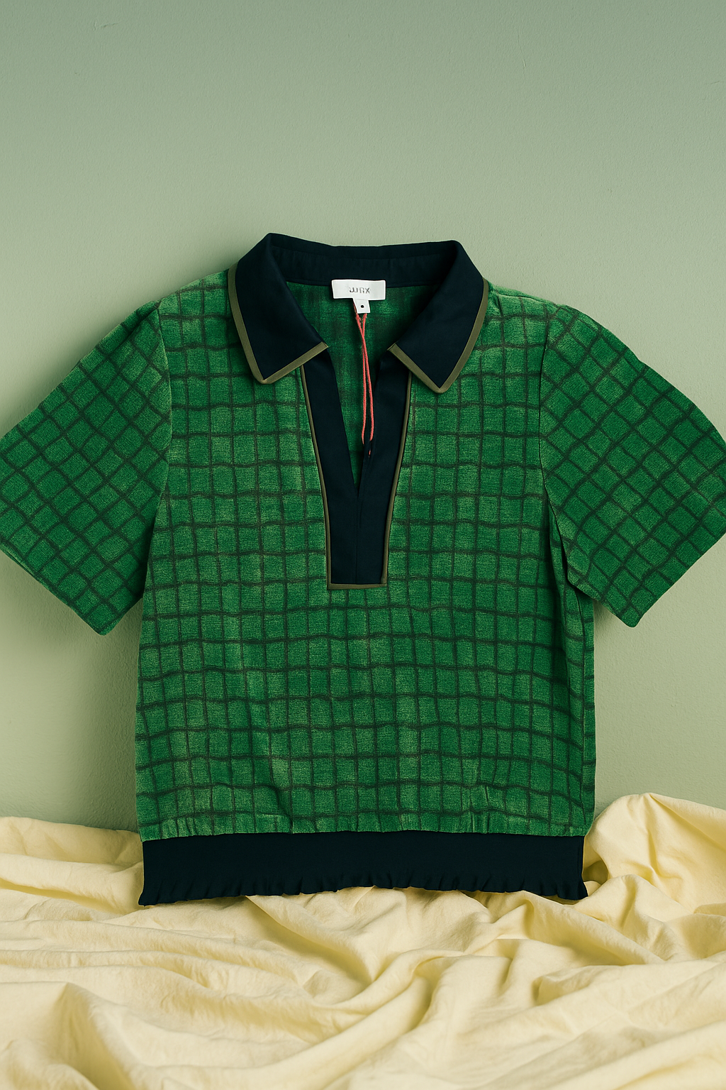 The Plaid Elegant Detailed Top