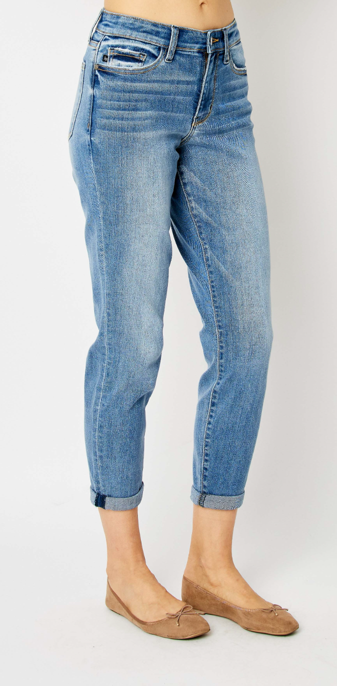 Judy Blue Midrise Slim Jean