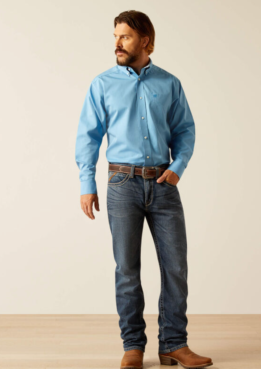 Ariat Wrinkle Free Solid Classic Fit Shirt