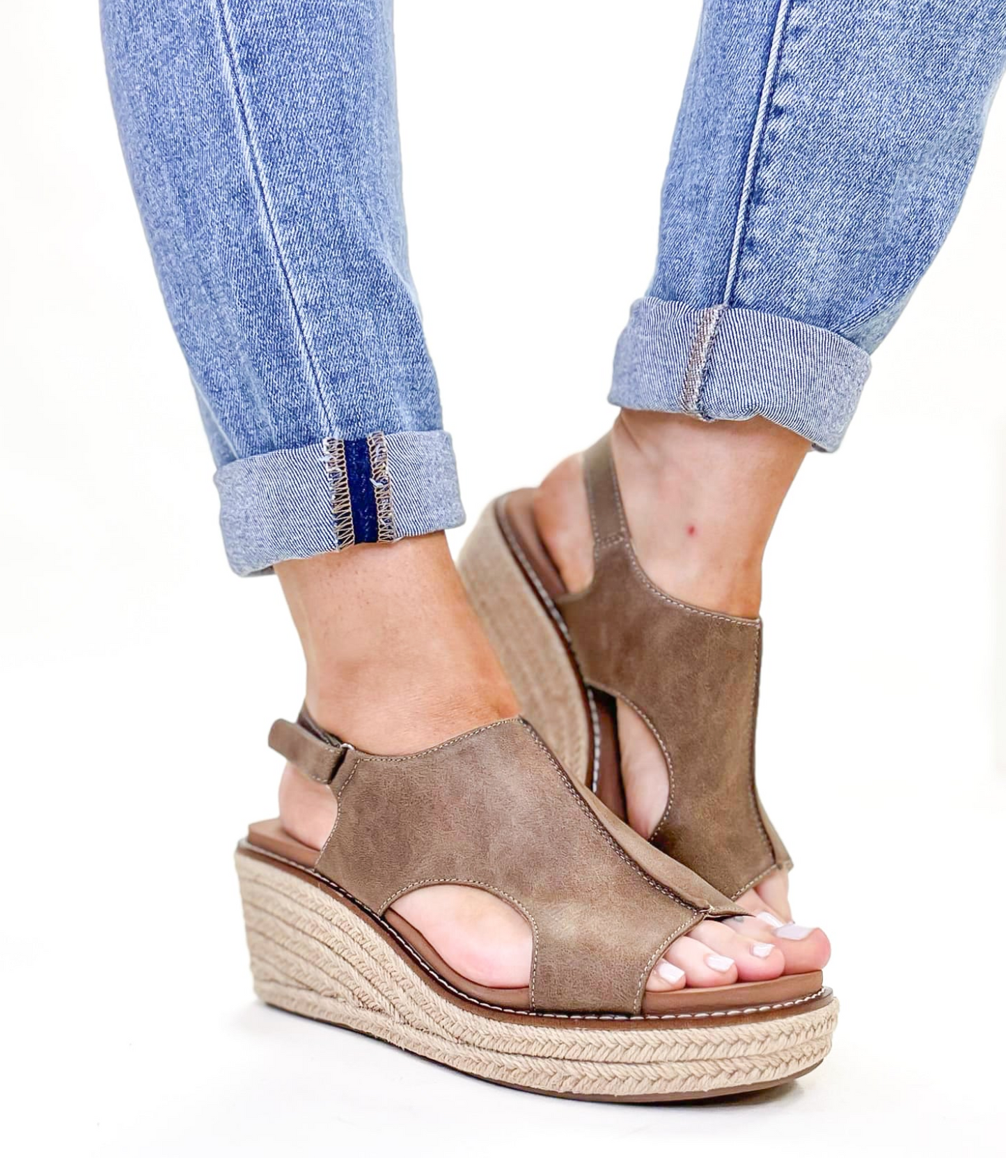 Corky's | K Bye | Tan Wedges