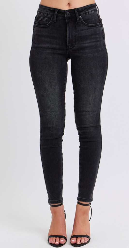 Judy Blue Tummy Control Skinny Jeans