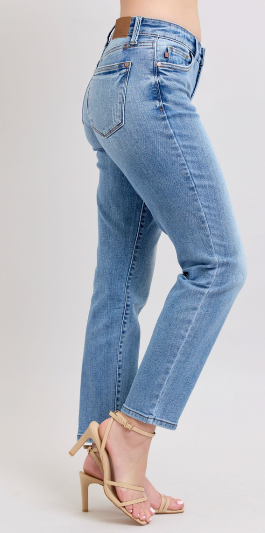 Judy Blue Vintage Wash Slim Fit Jean