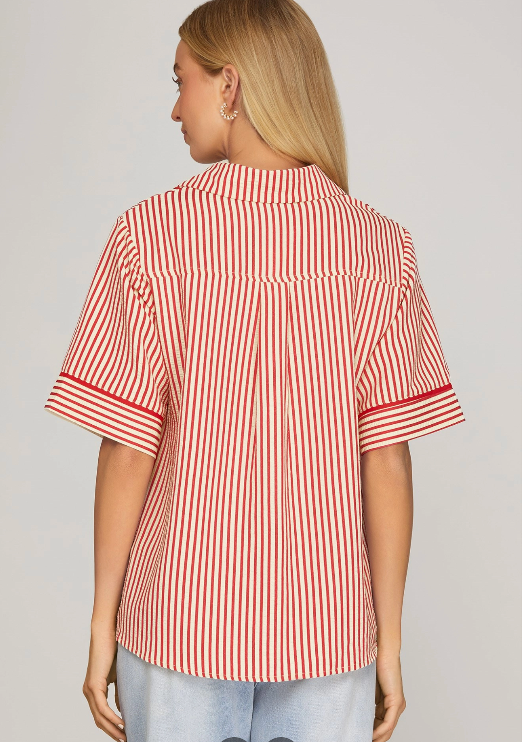 Detailed Striped Edge Top