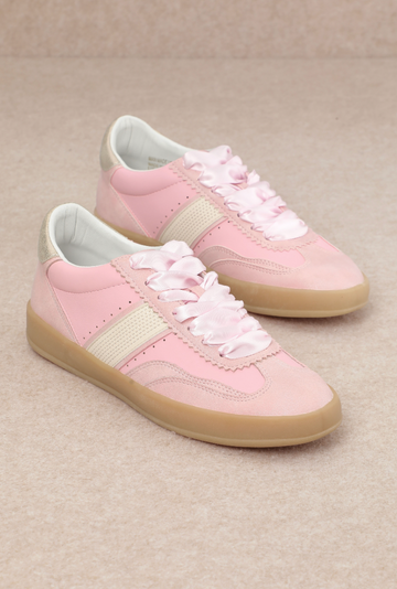 Dixie - Textured Platform Lace-up Trainers