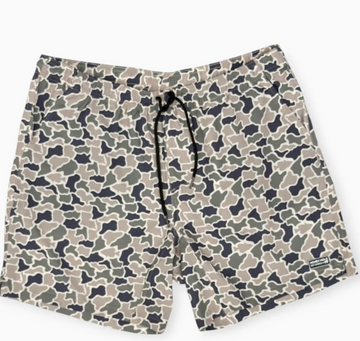 Honey Hole The Weekender Shorts - Hideaway Camo