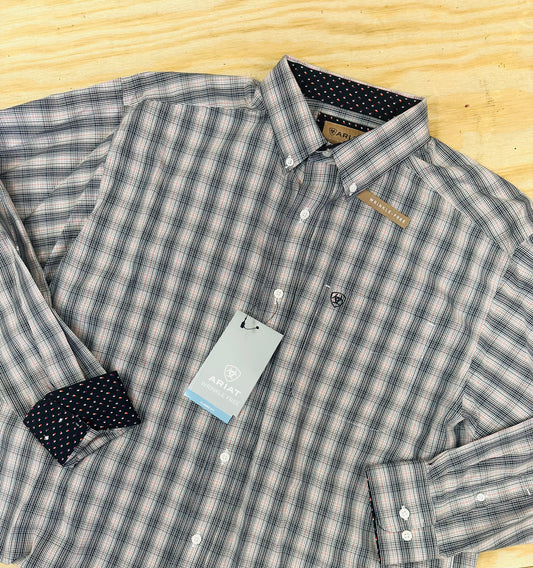 Ariat L/S Plaid Button Up Shirt